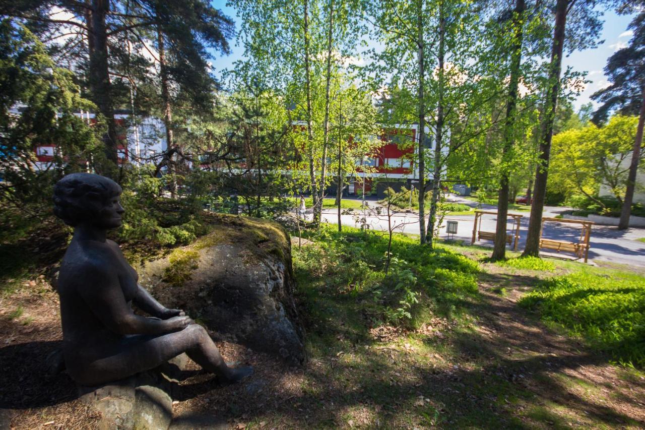 Linnasmaeki Hostel *